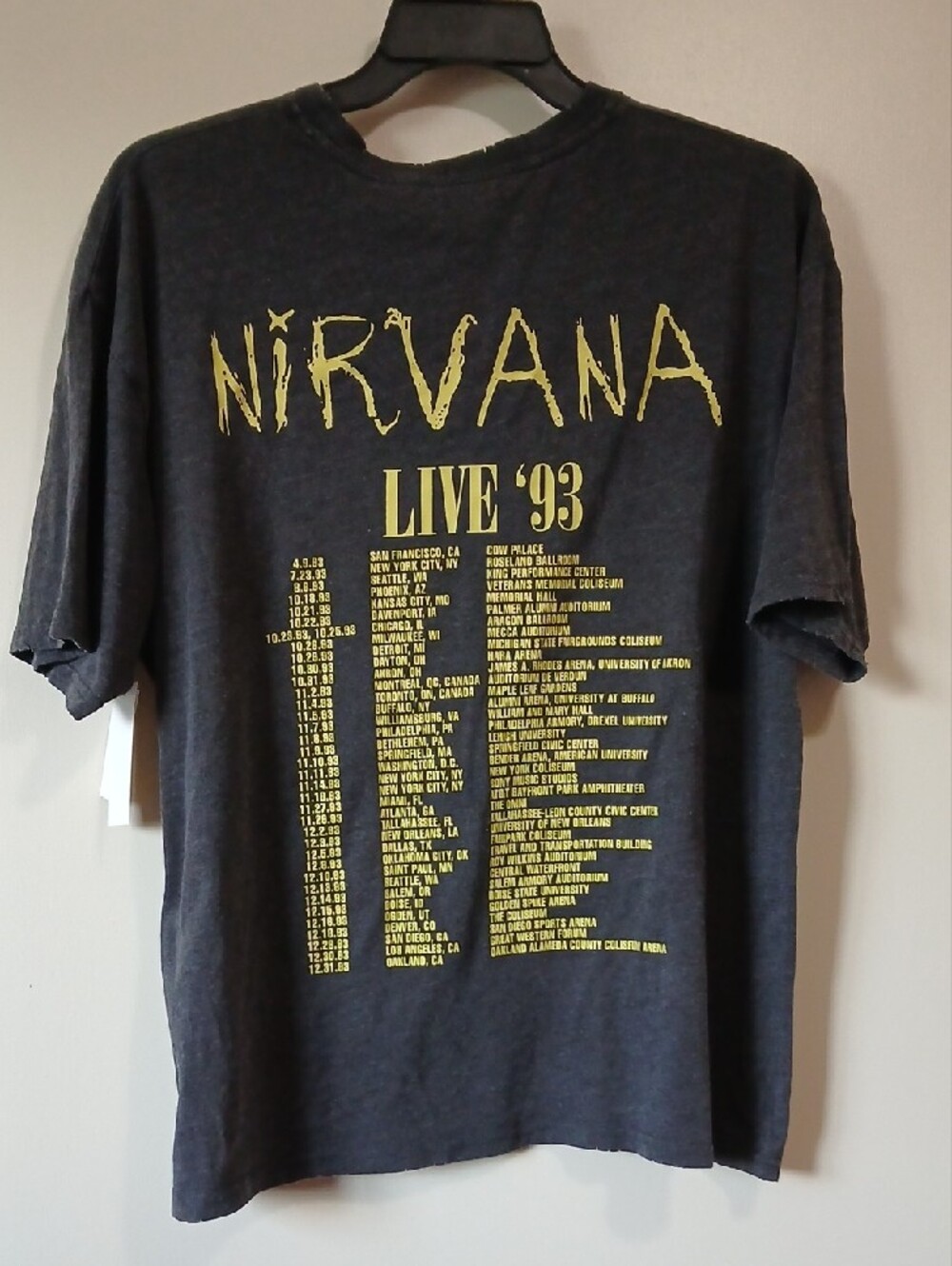 Nirvana Men's L Smiley Tour Distressed Graphic Tee - Picture 3 of 3